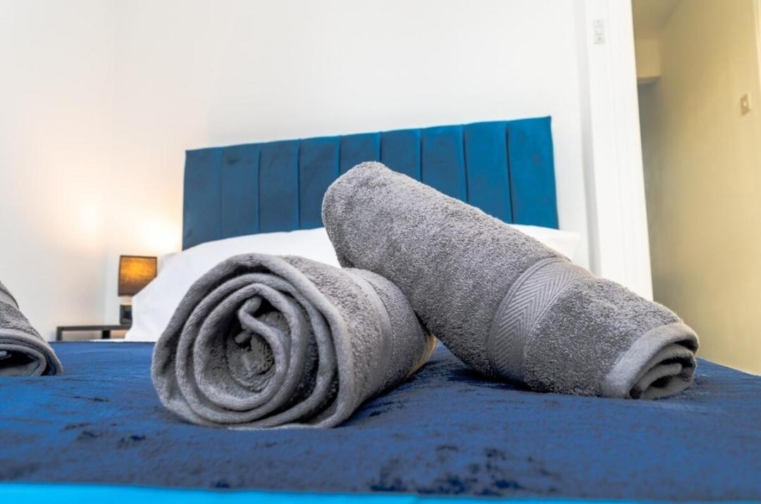 Charming York House- Walking Distance To Town Centre Villa Eksteriør billede