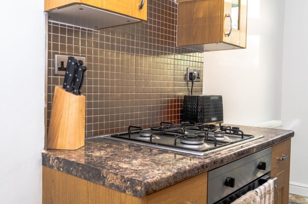 Charming York House- Walking Distance To Town Centre Villa Eksteriør billede