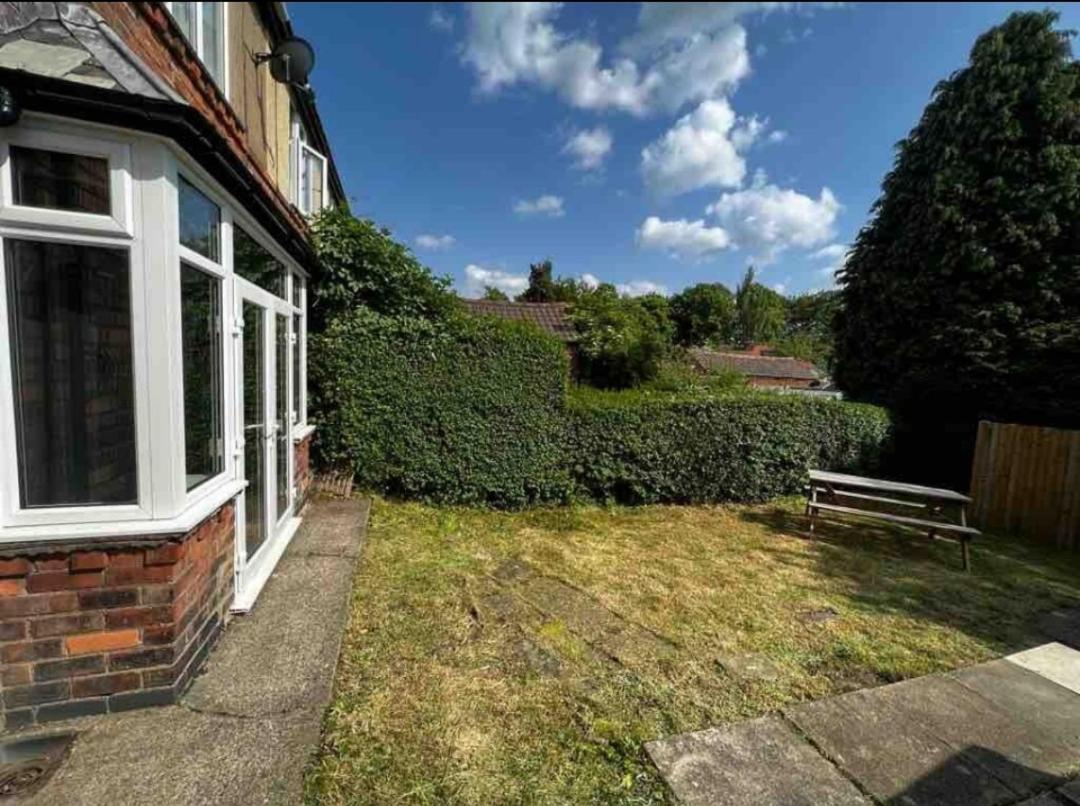 Charming York House- Walking Distance To Town Centre Villa Eksteriør billede